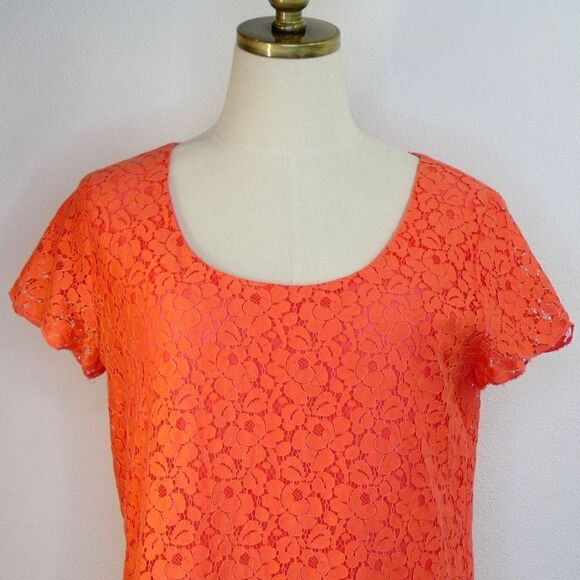 Aritzia Talula Short Sleeve Lace Top - Coral - Size Medium - Excellent Condition - Picture 4 of 16